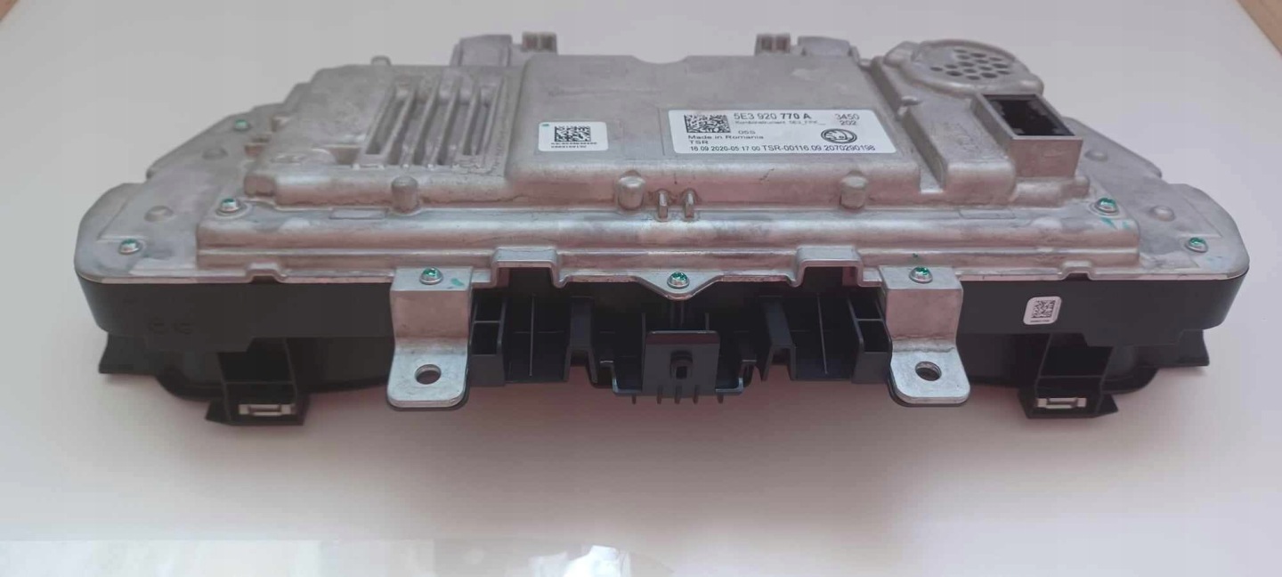 dials clock VIRTUAL LCD SKODA OCTAVIA IV NN 2020- 5E3920770A