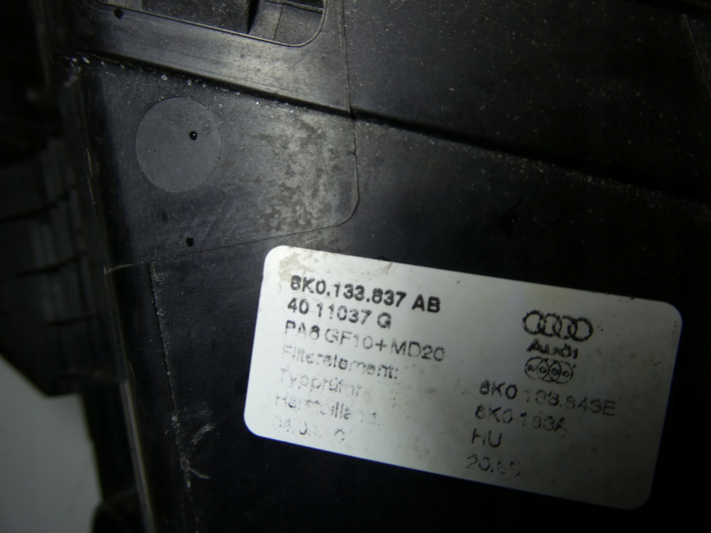 AUDI A4 8K filter luft 8K0133837AB