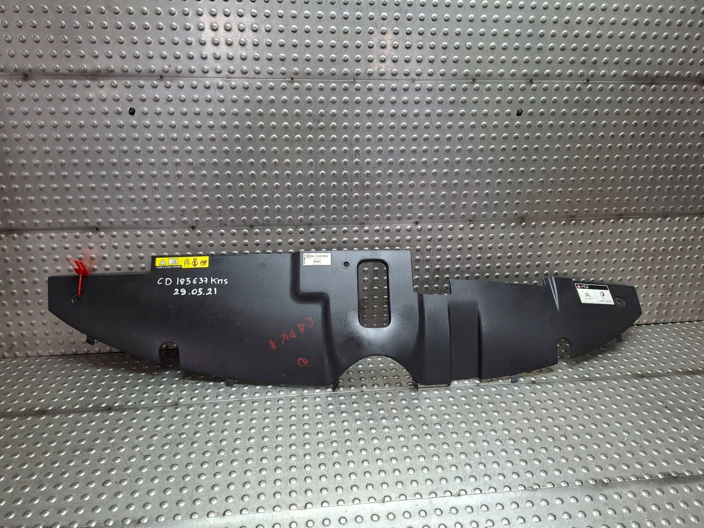 kryt stěny předního 9676038577 CITROEN C4 PICASSO II 2013