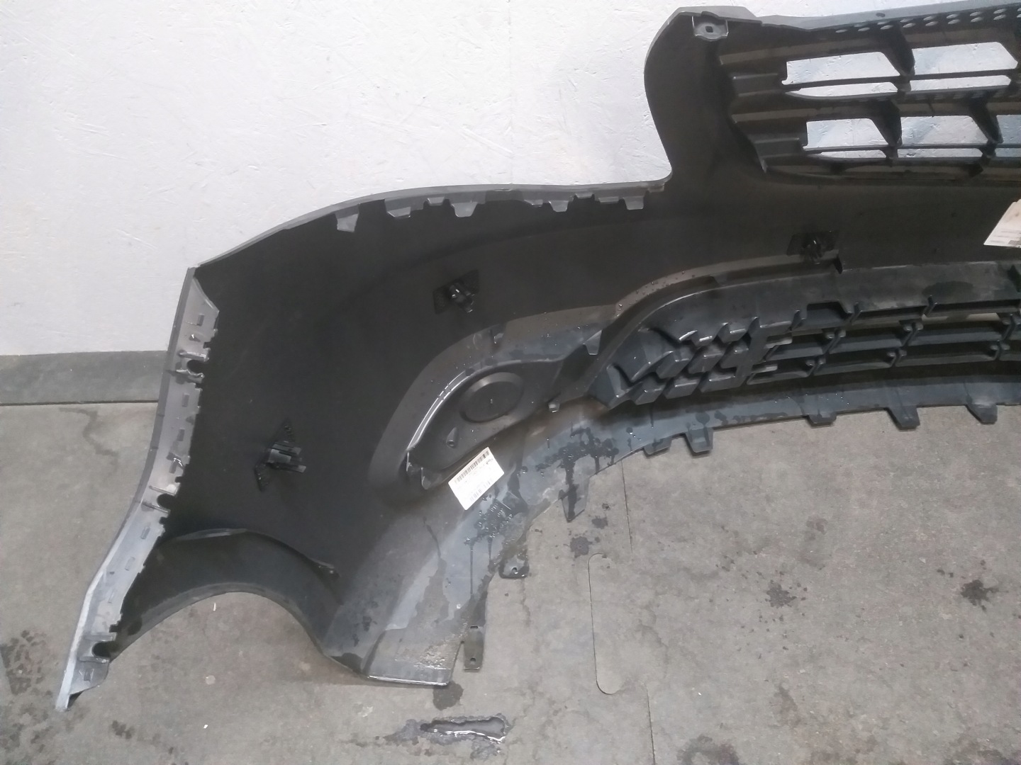 nárazník předek MERCEDES VITO W447