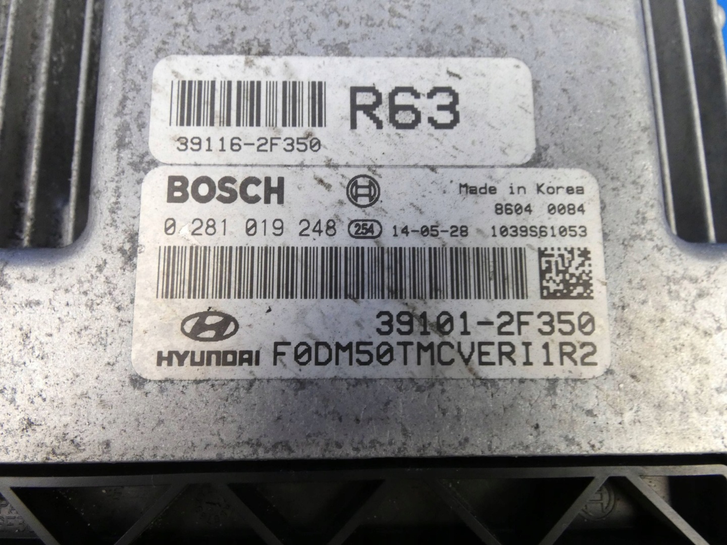 HYUNDAI SANTA FE III KIA SORENTO 2.2 CRDI computer control unit of the engine