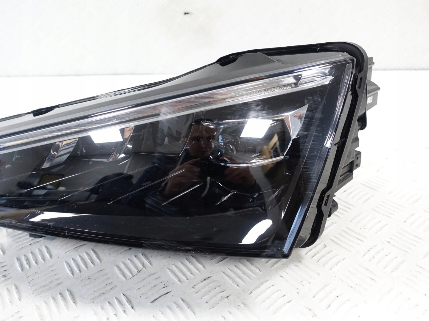 SKODA SCALA 657 FULL LED left EU front light