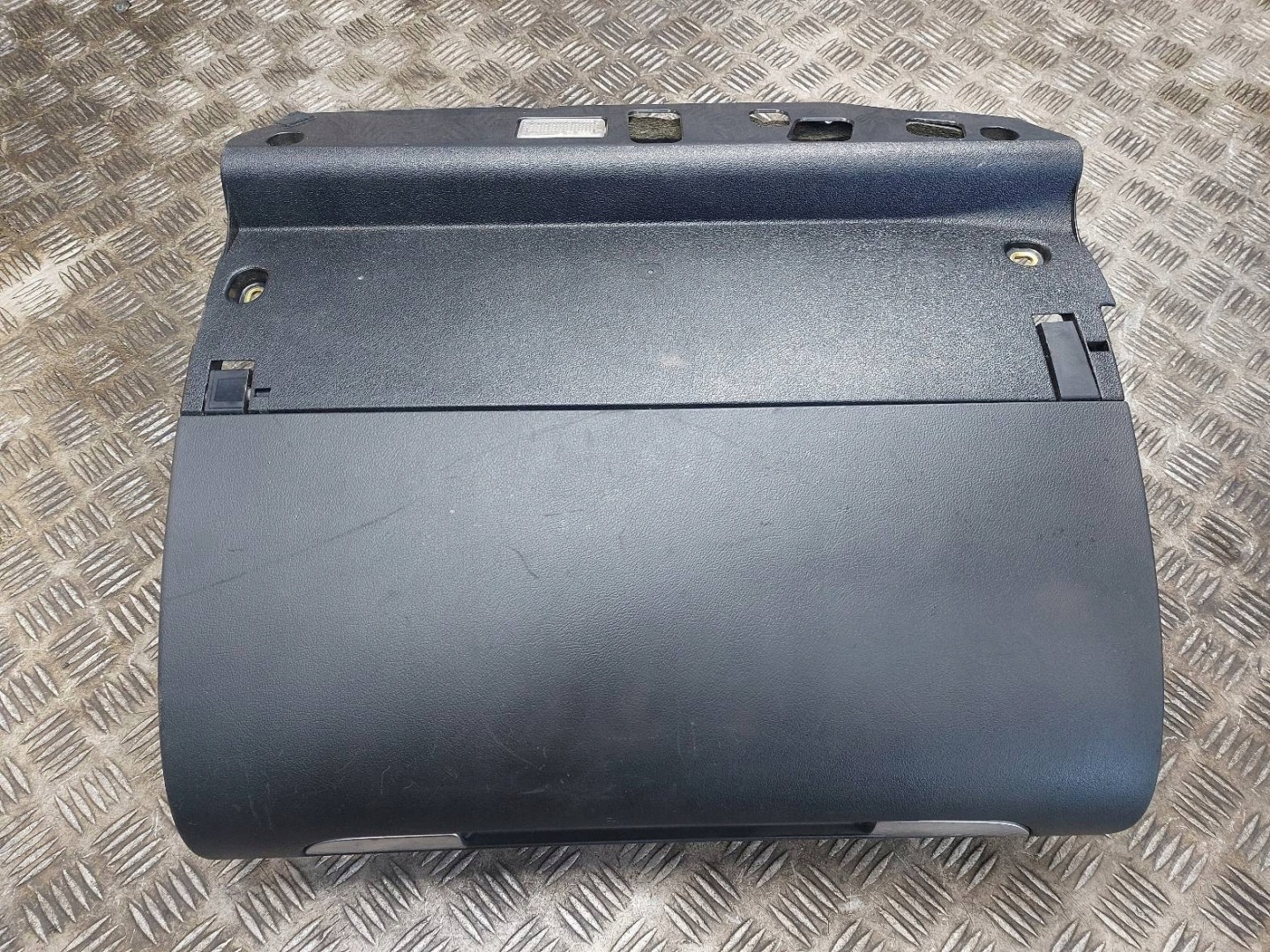 pretinac suvozača suvozača AUDI A3 8P 8P1857035C