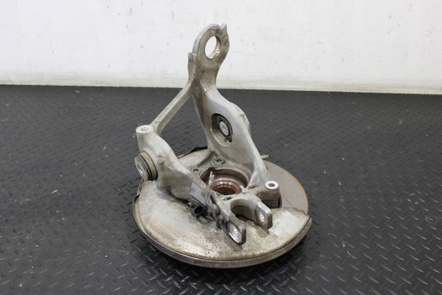 swing right rear part PORSCHE MACAN 95B 8R0505436C