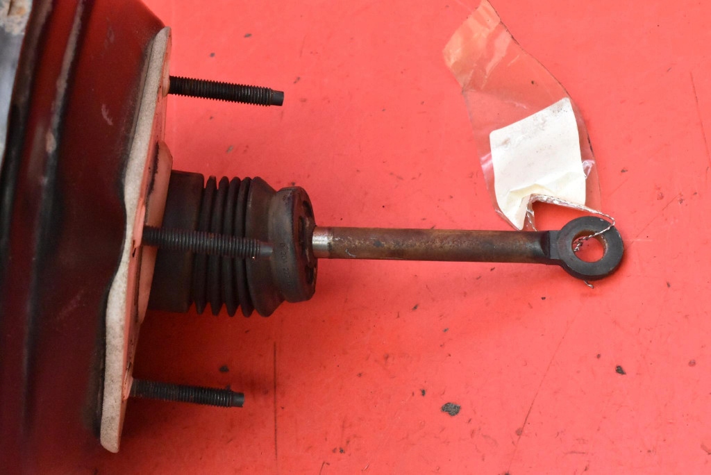 servo Servofreno EU 04683844AC CHRYSLER PACIFICA e 3.5 V6 253 KM 03-08