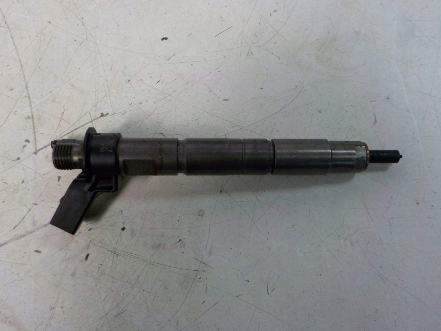 BMW 3 (E90) 2.0 D injector 0445116024