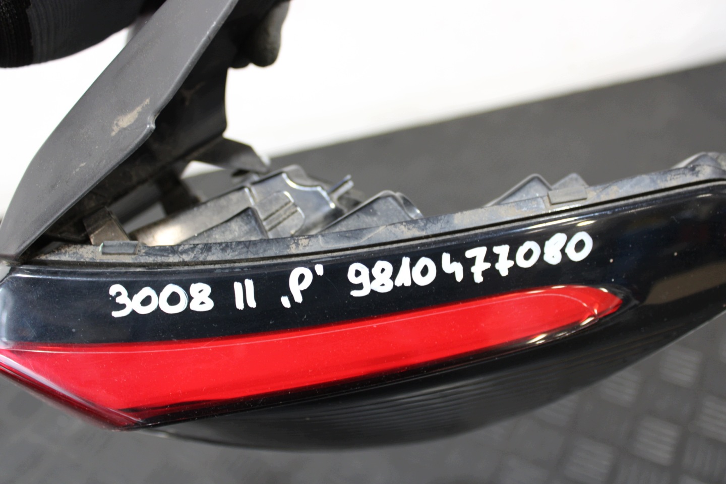 light right rear part 9810477080 PEUGEOT 3008 II 2