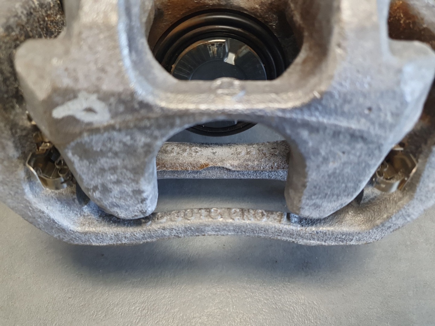 Audi Q6 e-tron caliper brake right rear part rear 95C615406AF