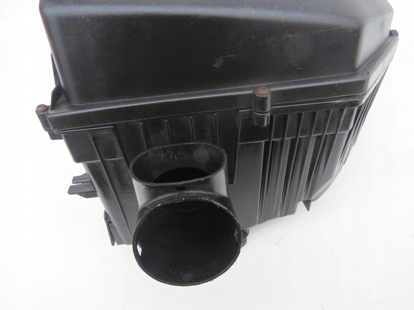 Gehäuse filter luft VOLVO XC90 4.4 V8 30748211