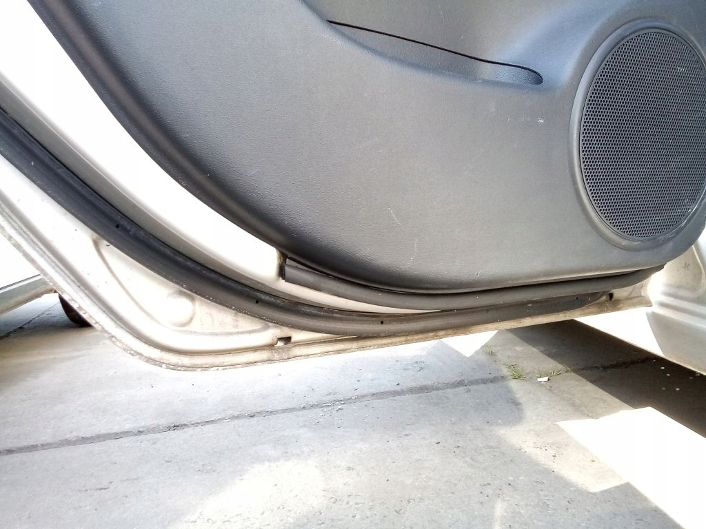 Hyundai i30 and 1 HB door left rear part rear. QU