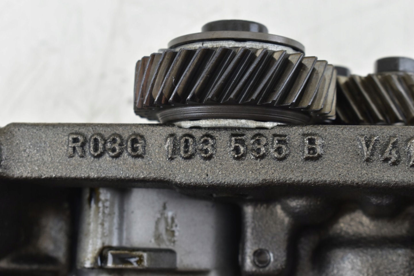 Ölpumpe AUDI A4 B7 A6 C6 2.0 TDI 03G103537B