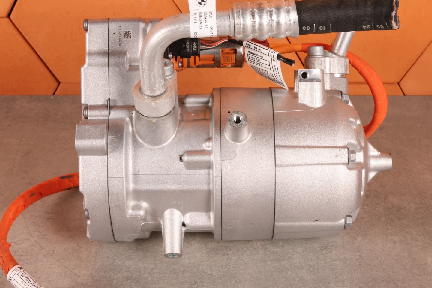 BMW i5 G60 i4 G26 iX I20 iX1 U11 compressor; air conditioning compressor 5B31E59