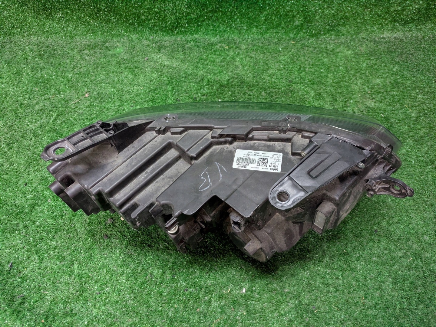 REFLEKTOR left front DACIA DUSTER II LIFT 21- NR.1072