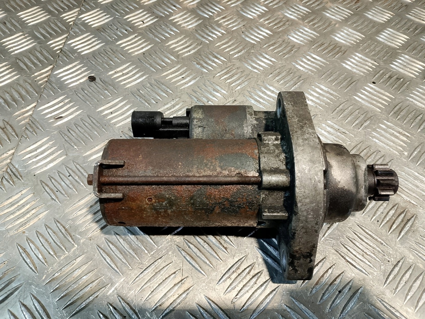startér MOTORU VW PASSAT B6 2.0 B 02M911023M