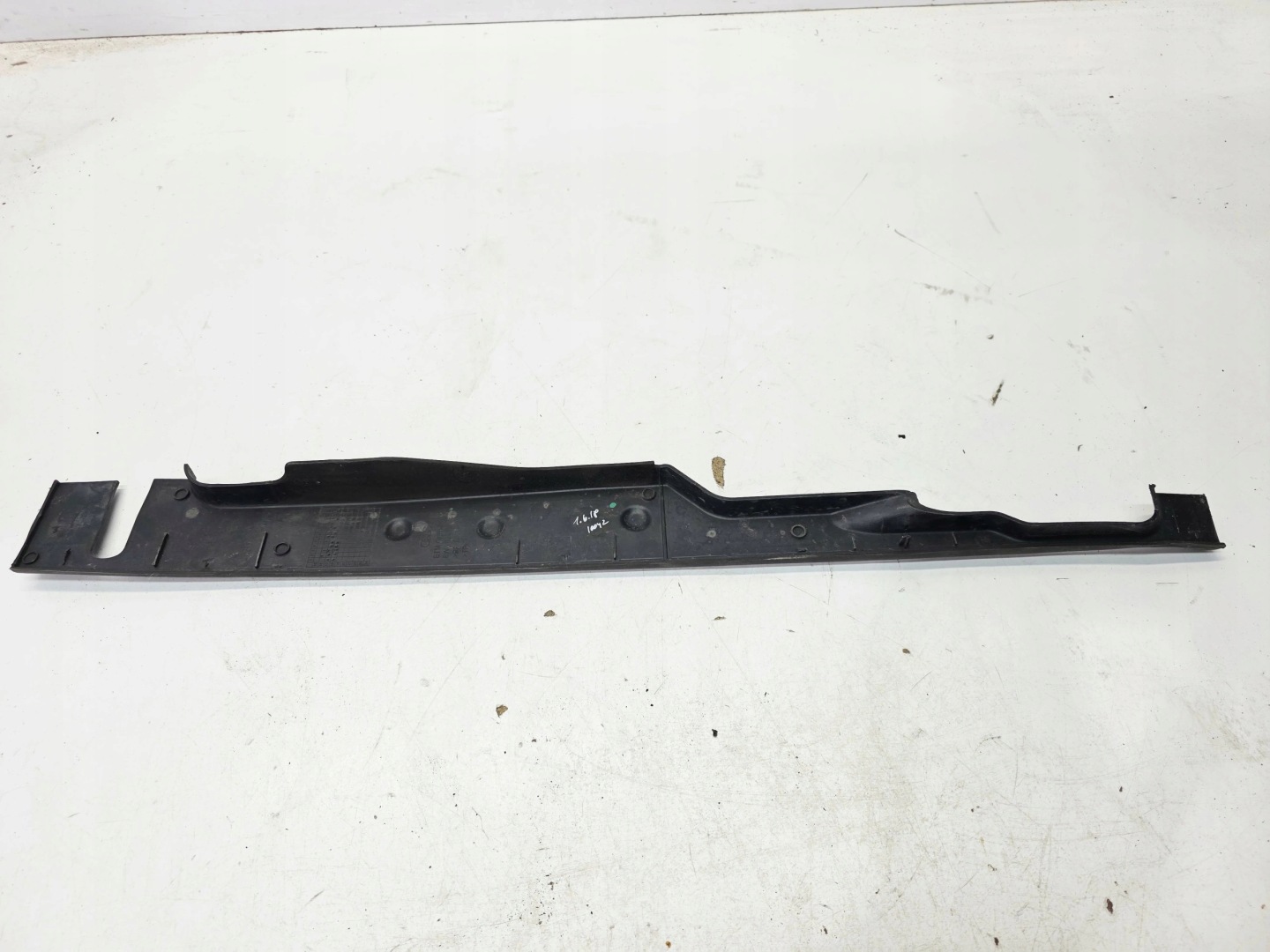 Couverture Aile Droit AUDI A5 8W SPORTBACK 8W6820582E