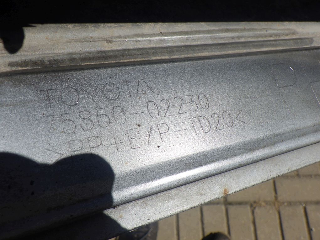 TOYOTA COROLLA E21 sedan 2018- moulding threshold threshold right