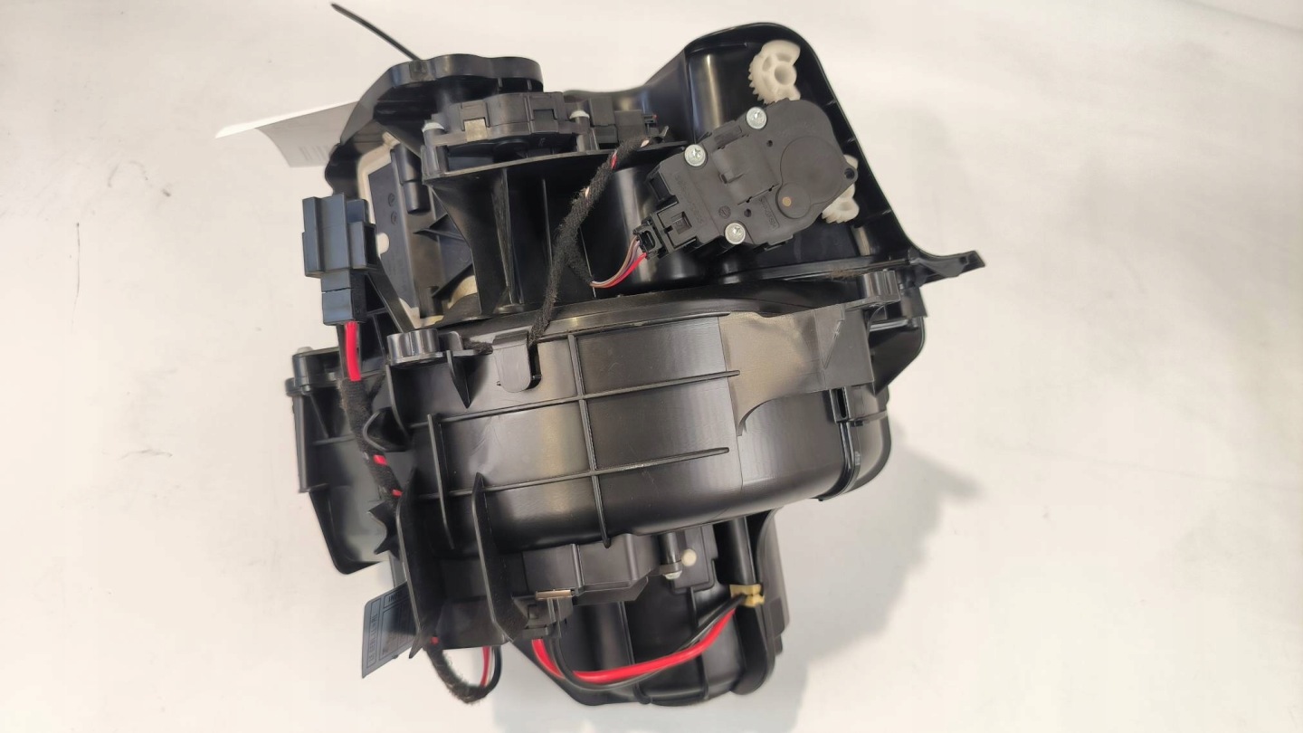 ventilator kabinski 9248171 BMW 750I L 7 F01