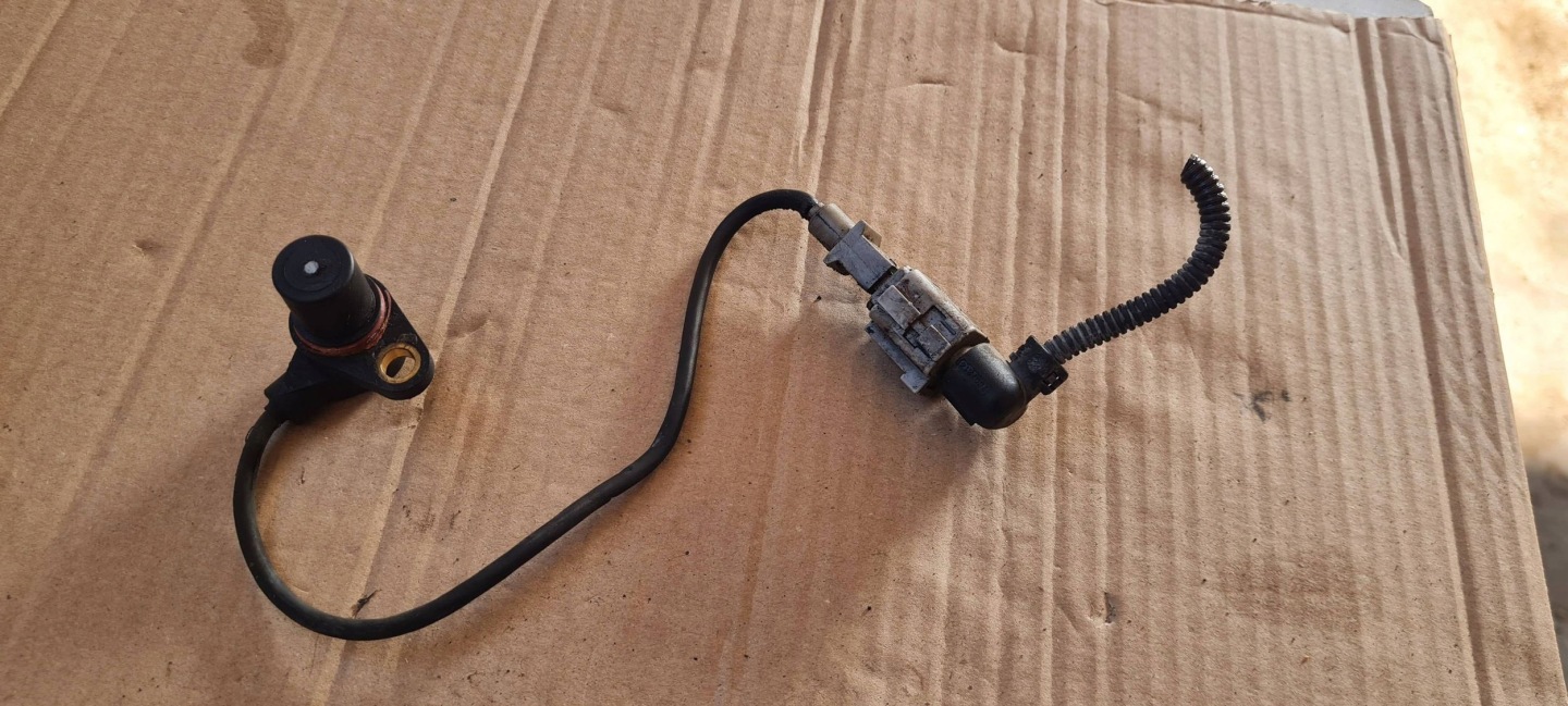 A6 C6 LIFT shaft position sensor 3.0 TDI 0261210146 A4 B8 A5 8T