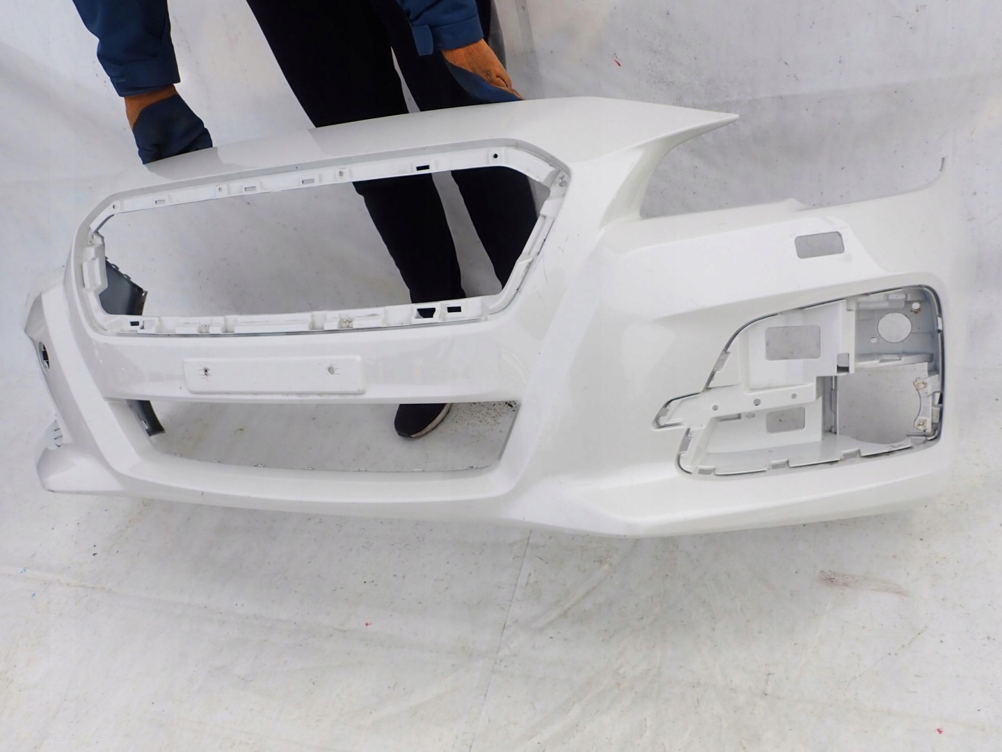 SUBARU LEVORG 14-17 bumper front front washer
