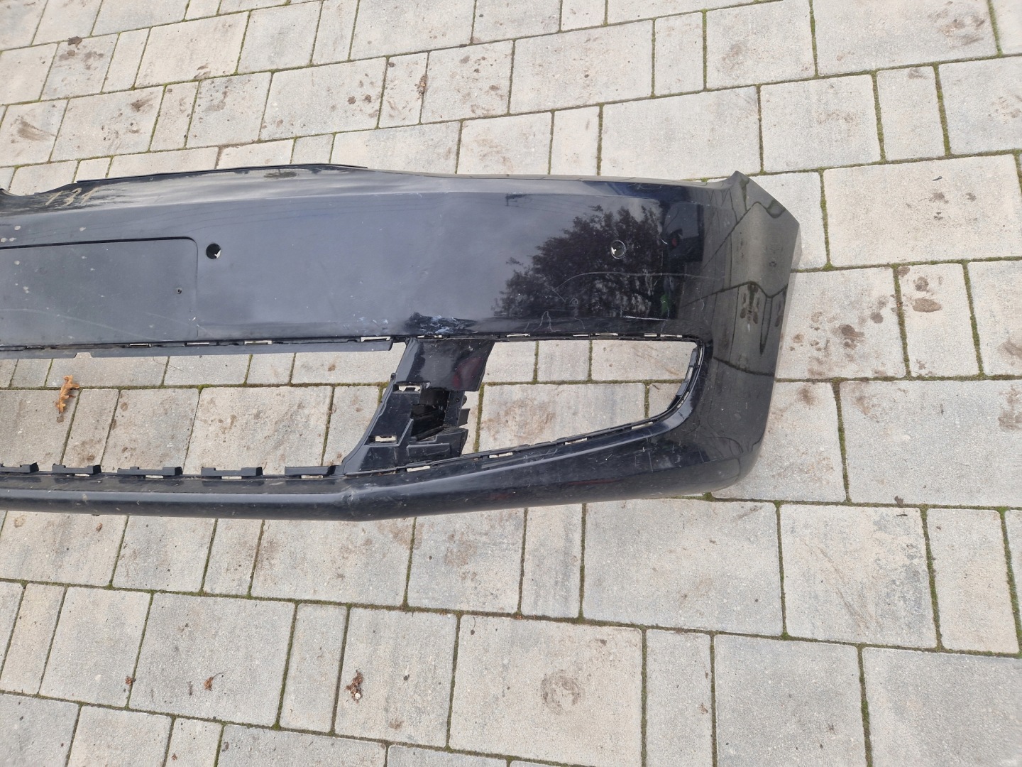 nárazník předek VOLKSWAGEN SHARAN II 7N0807221A