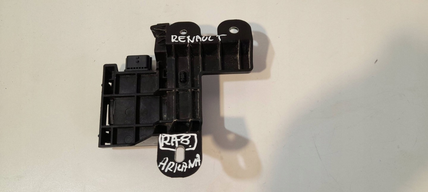 Renault Arkana module Radar martwego pola left 28618544B (RA8)