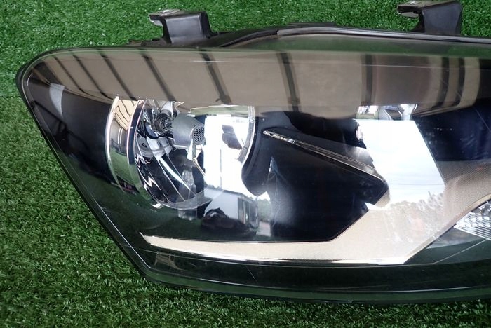 VW POLO 6R 09-14 reflektor right light right