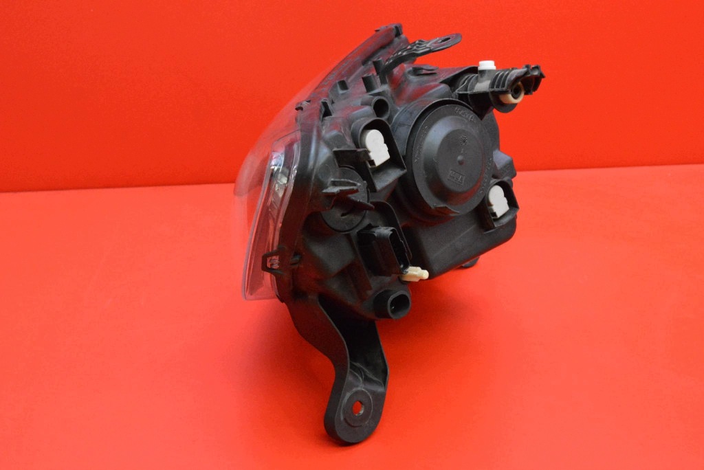 REFLEKTOR left light front EU 260605312R DACIA SANDERO 2 II 13-16