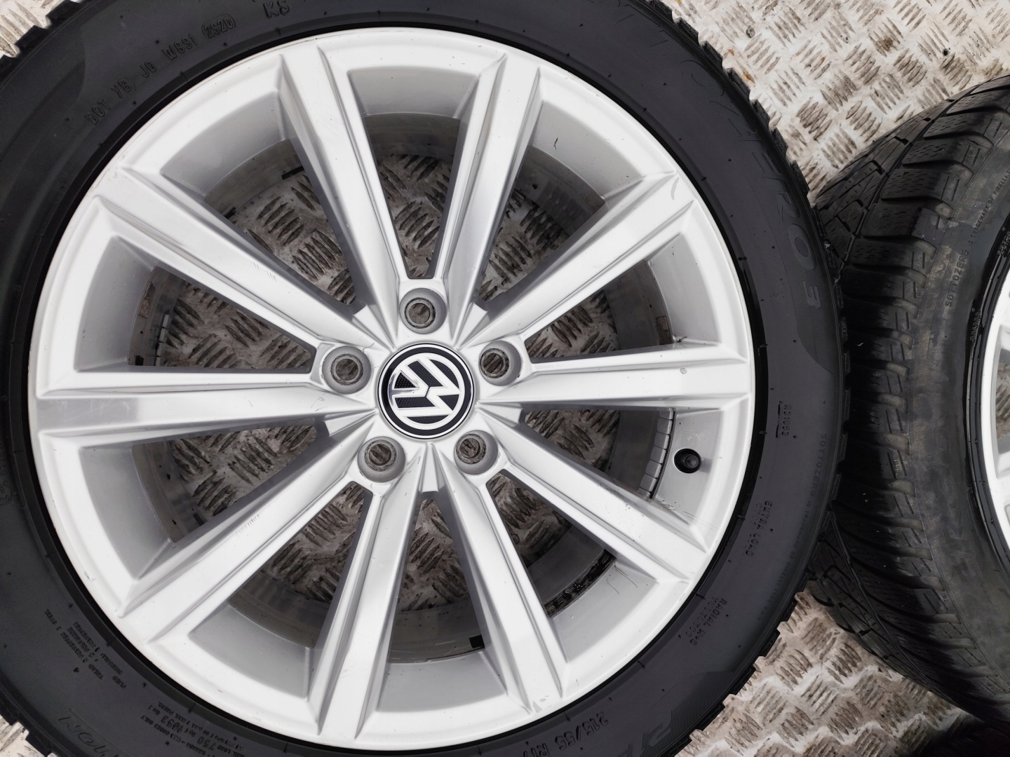 VW PASSAT B8 wheels ALU discs 215/55/17