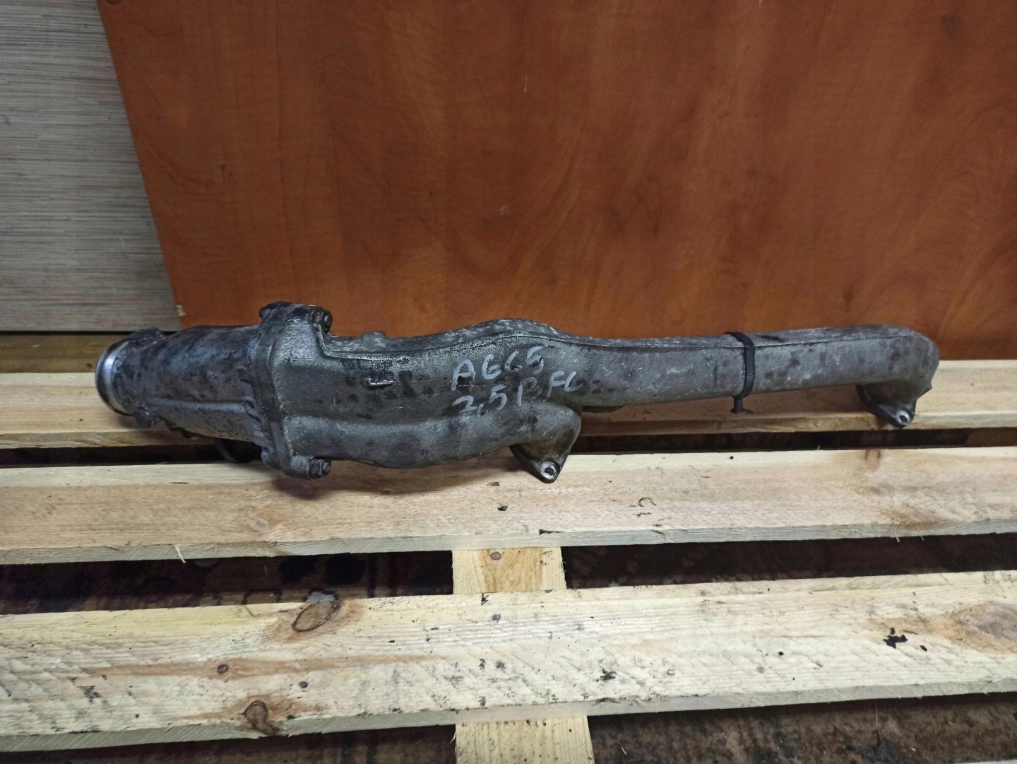 AUDI A6 C5 2.5 TDI BFC intake manifold 059145770Q