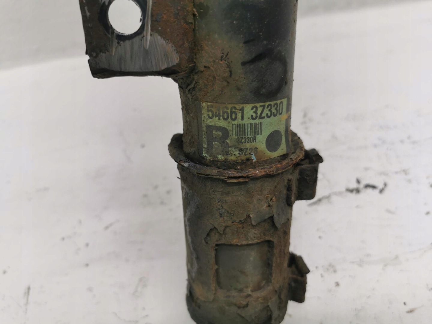 shock absorber right front HYUNDAI I40 1.7 CRDi 54661-3Z330