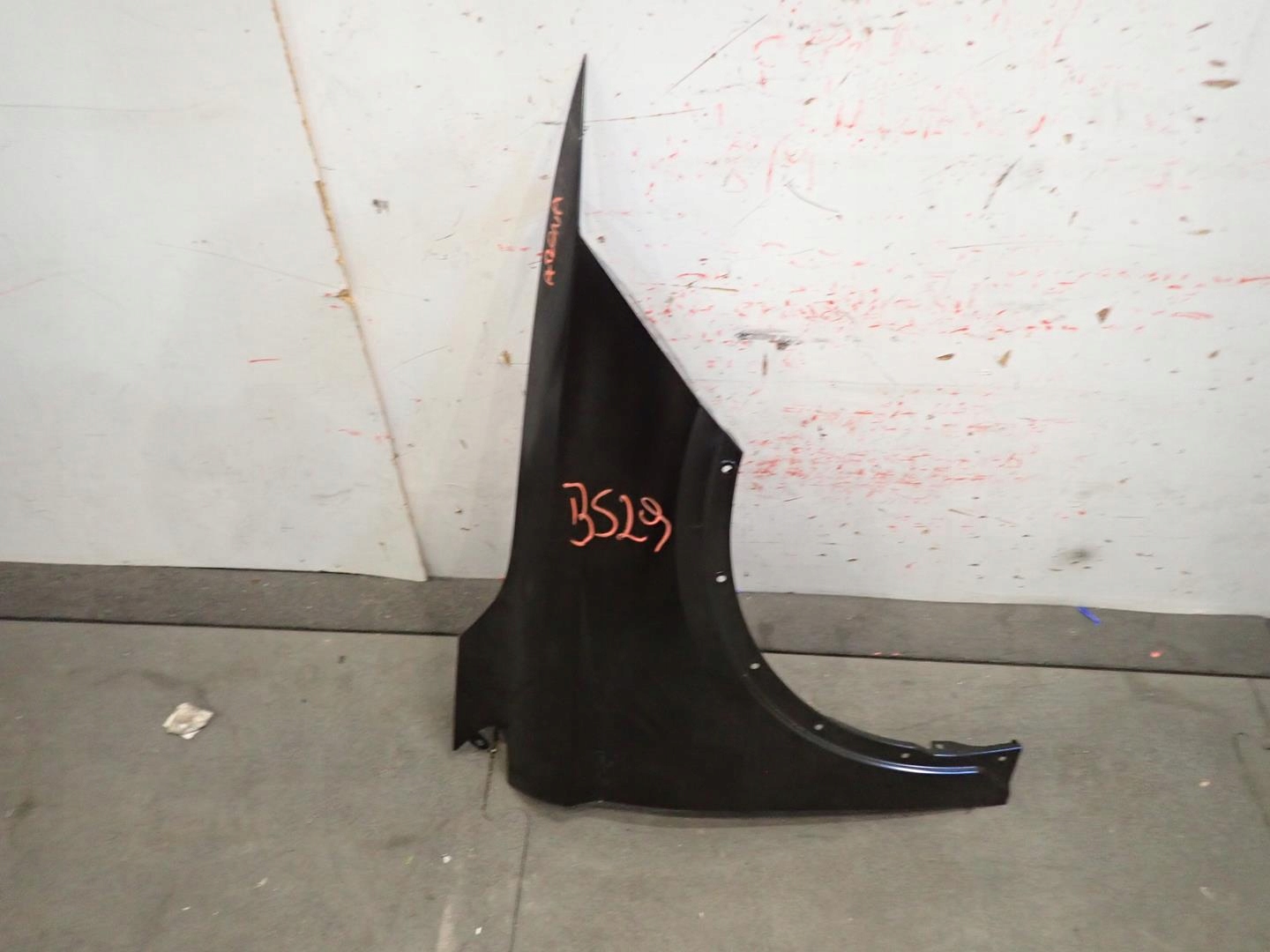 fender front front right SEAT ARONA 2017- 6F new original