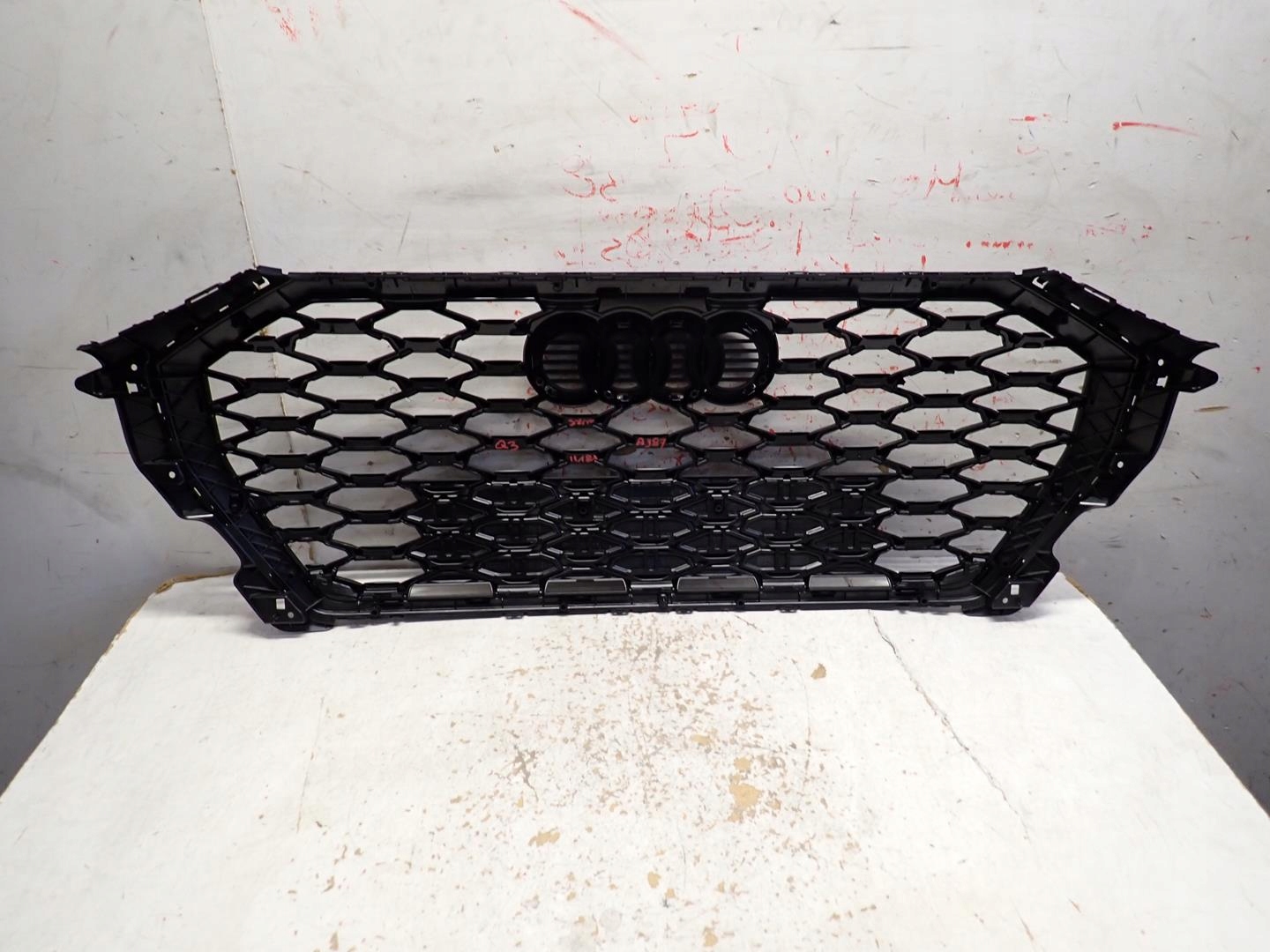 grille AUDI Q3 II 2018- S-LINE 83F853651