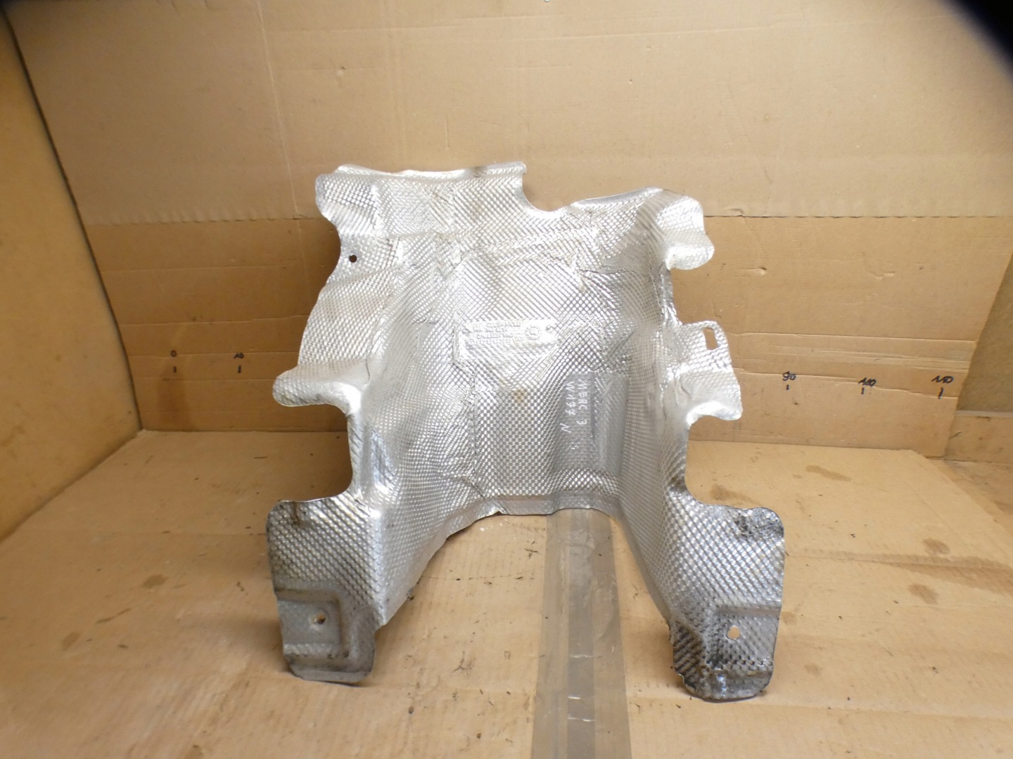 perfect condition cover heat shield MERCEDES GLB X247 1