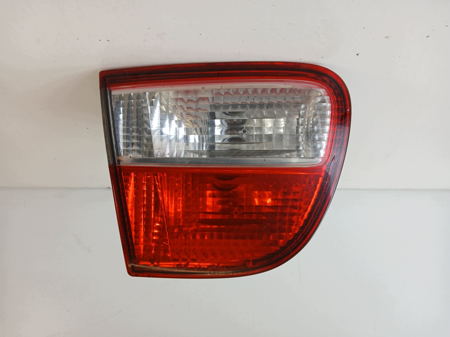 SEAT LEON and light left rear part trunk door