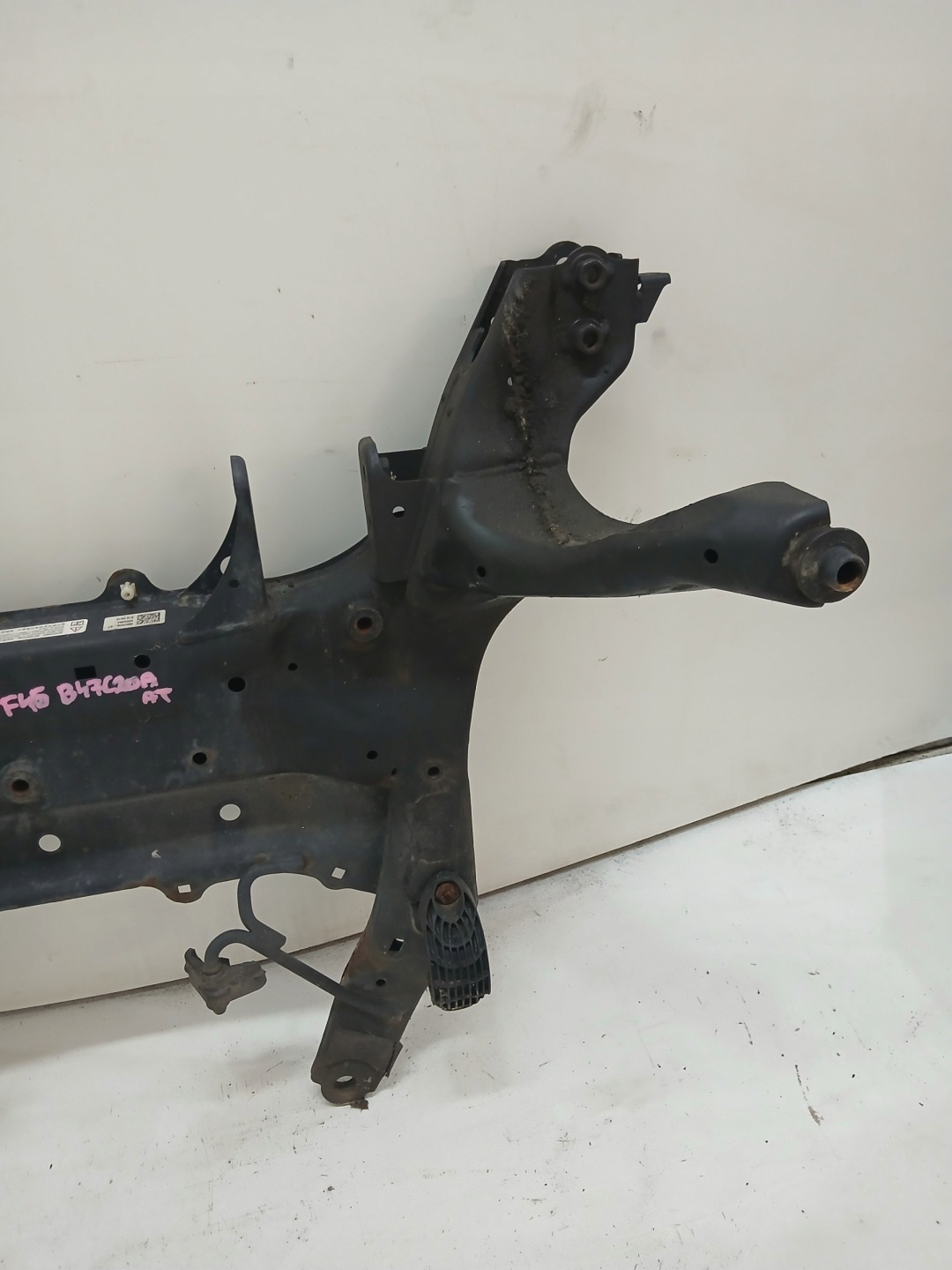 axle beam front front BMW F45 6852036