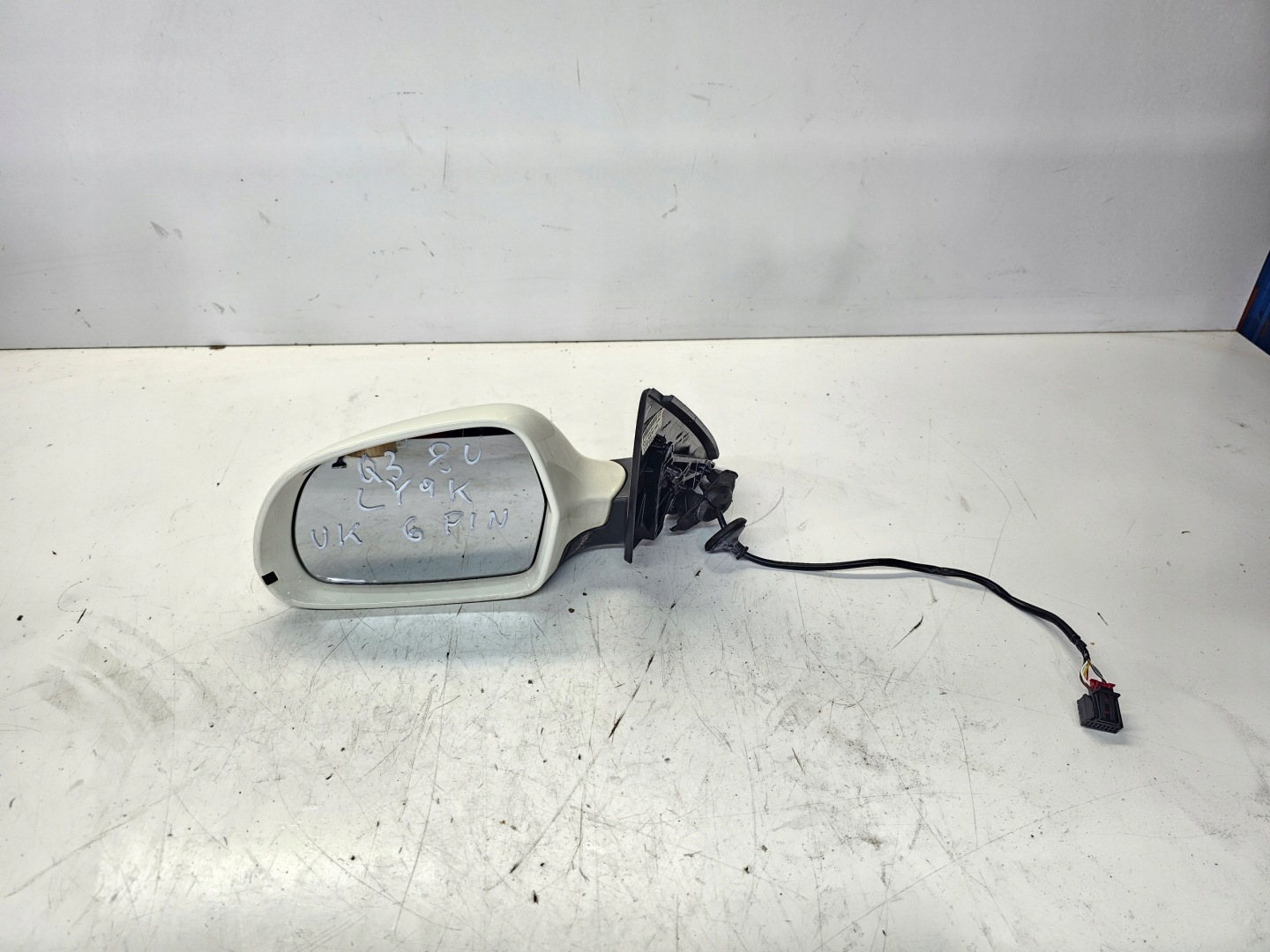 mirror exterior left AUDI Q3 8U 6 PIN LY9K UK