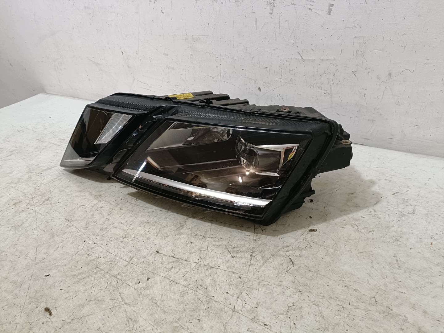 SKODA OCTAVIA 3 III FL LIFT 16-20 light left FULL LED 5E1941015F