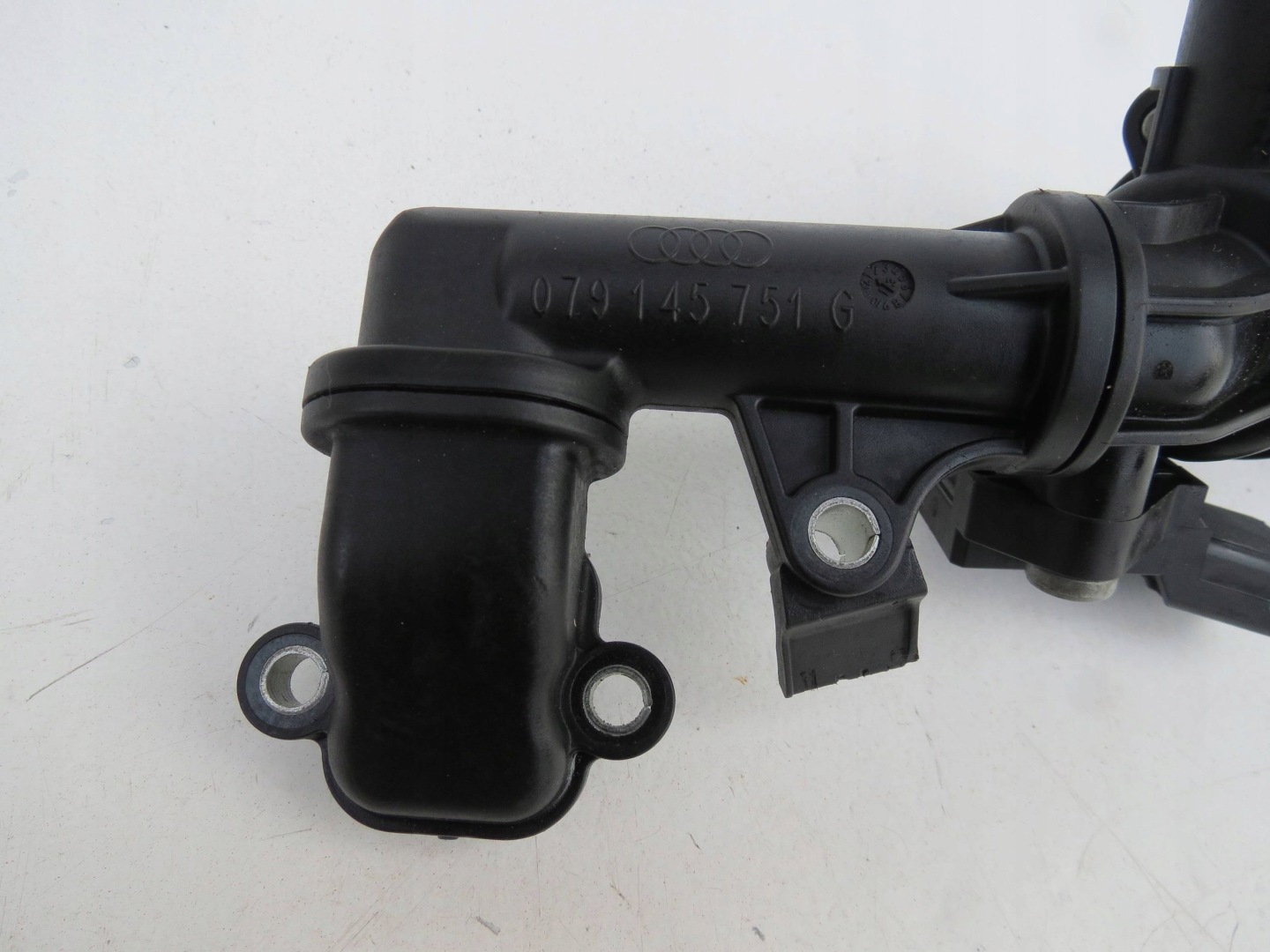 ELEKTOZAWOR AUDI 4.0 TFSI 079145751G