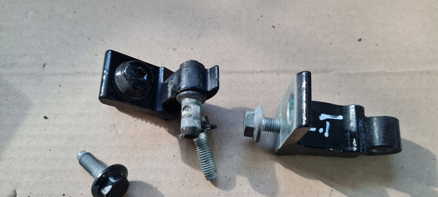 A4 B8 LIFT Scharnier scharniere Tür links links heck KOMPLET LY9B