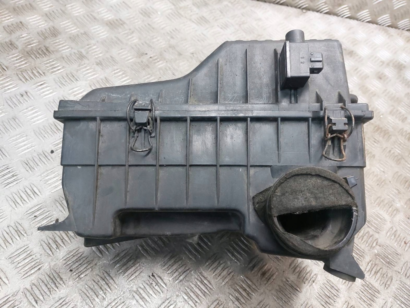 Luftmassenmesser + Gehäuse filter luft VOLKSWAGEN PASSAT B3 037906301B