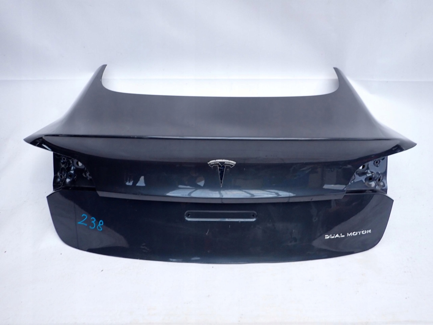 TESLA 3 LIFT 21- trunk door boot rear part