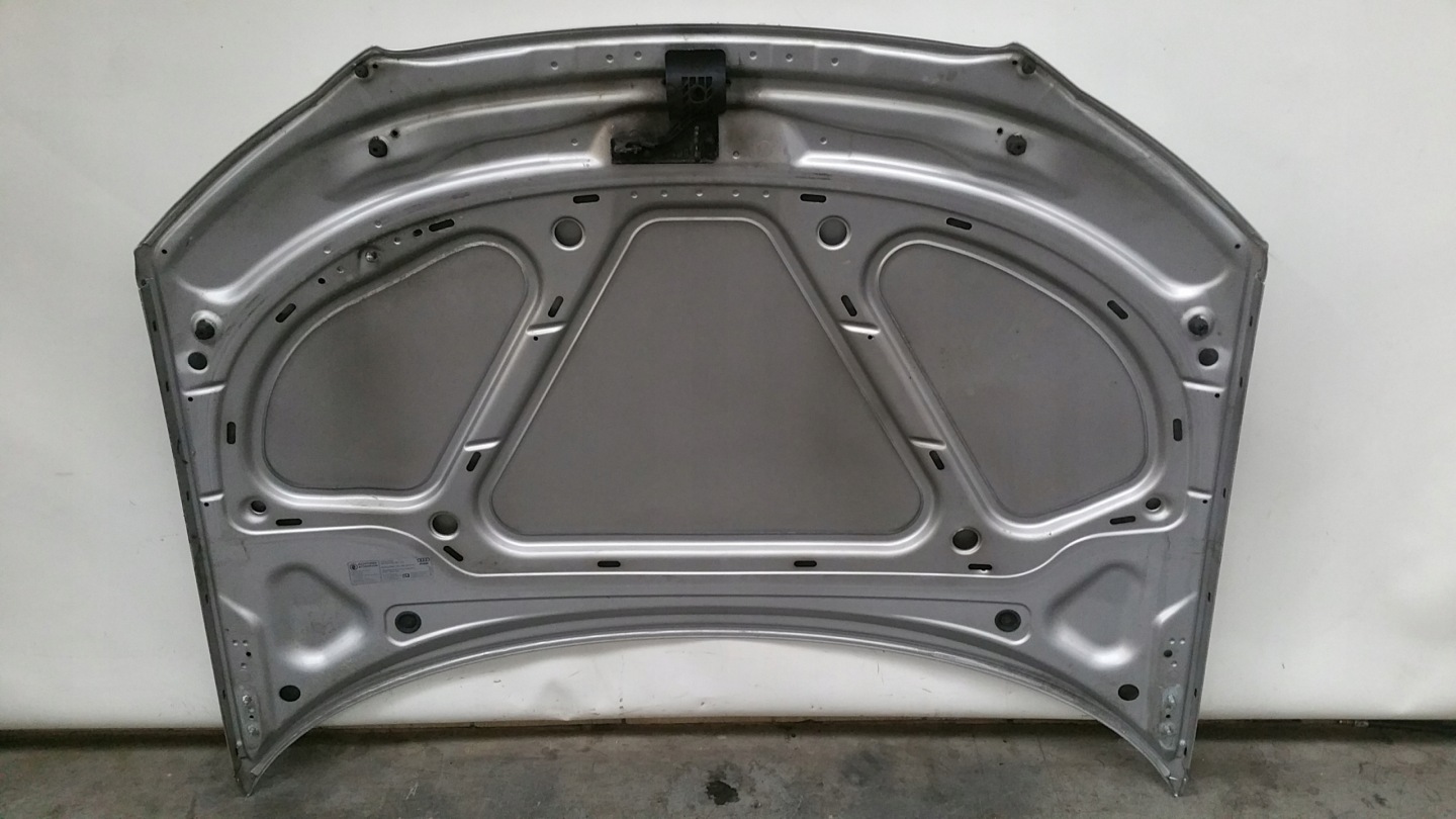 bonnet LY7W Audi A3 8P - small grill