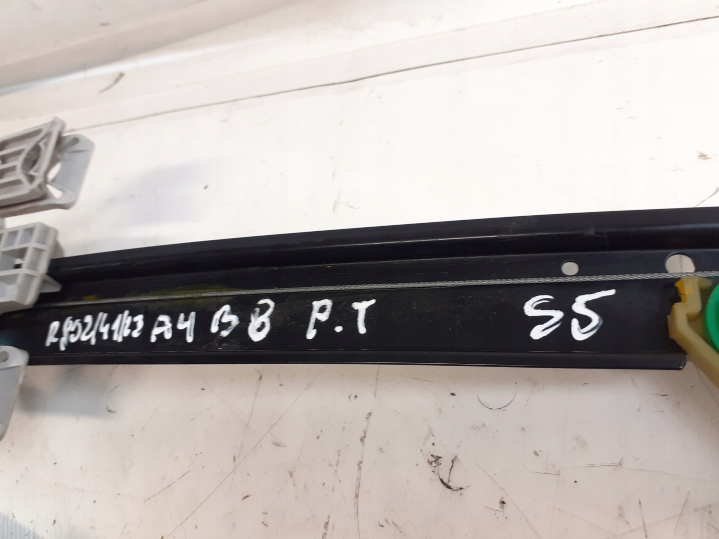 window regulator Audi A4 B8 right rear part 8K0959812