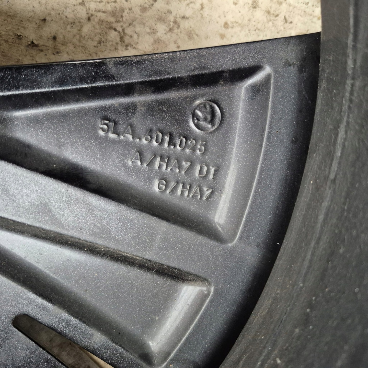 AUDI A3 8V LIFT 16- threshold pillar right front side