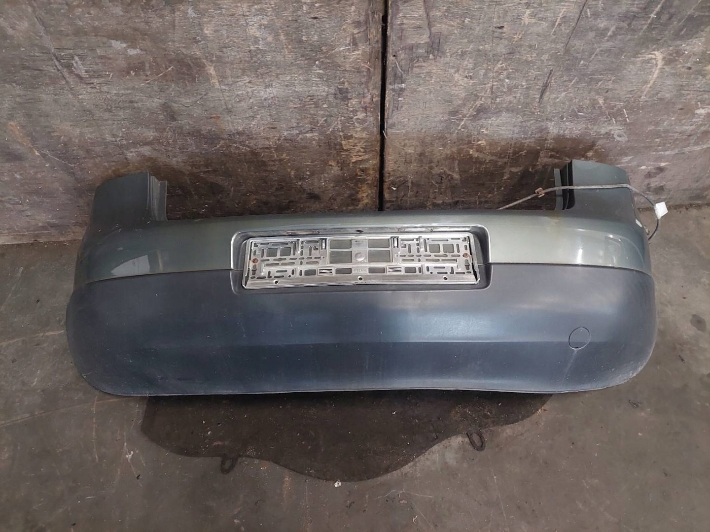 nárazník záď VOLKSWAGEN GOLF V LA6Q