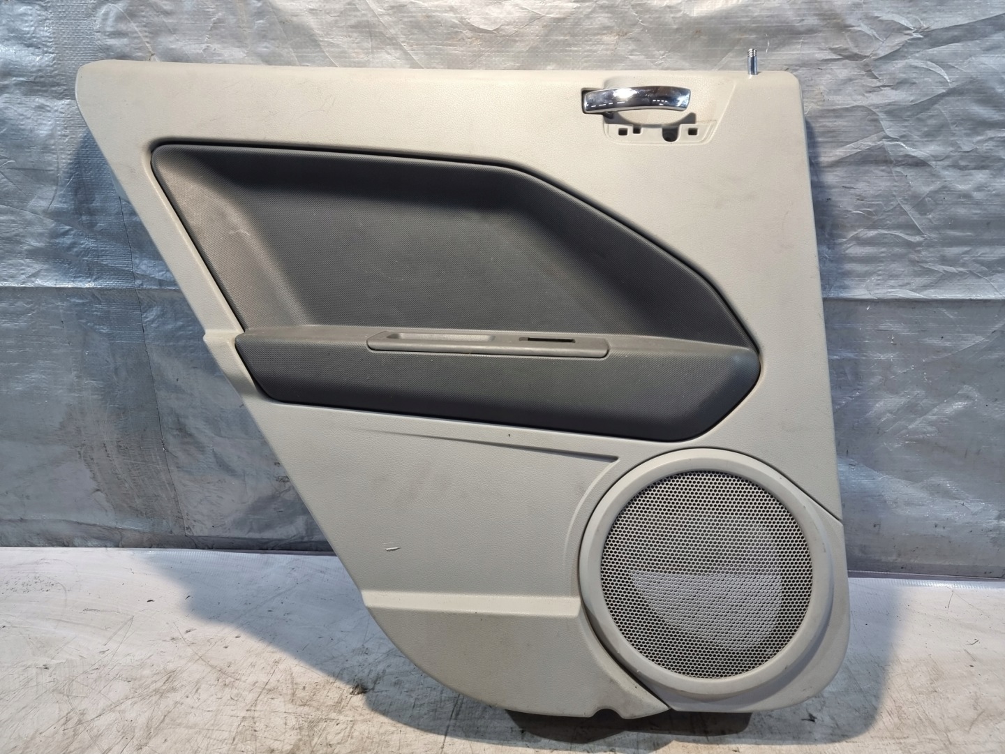 side door left rear part DODGE CALIBER 07r