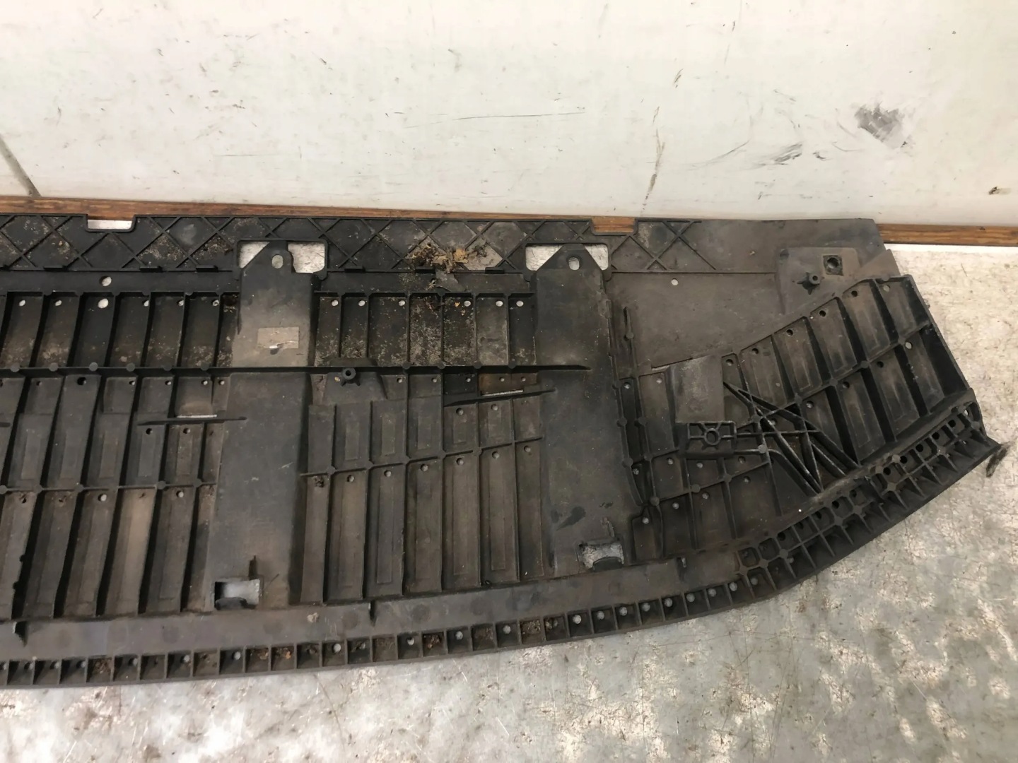 cover below bumper AUDI Q3 8U 8U0807233A