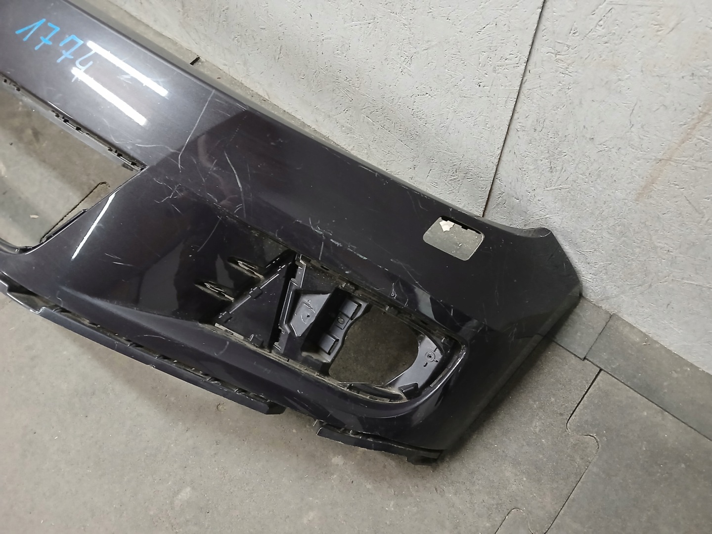 bumper front VW TIGUAN and 1 LIFT 10-14 5N0