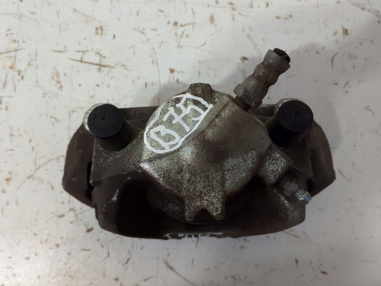 RENAULT CAPTUR and caliper brake front left 950 (B75)