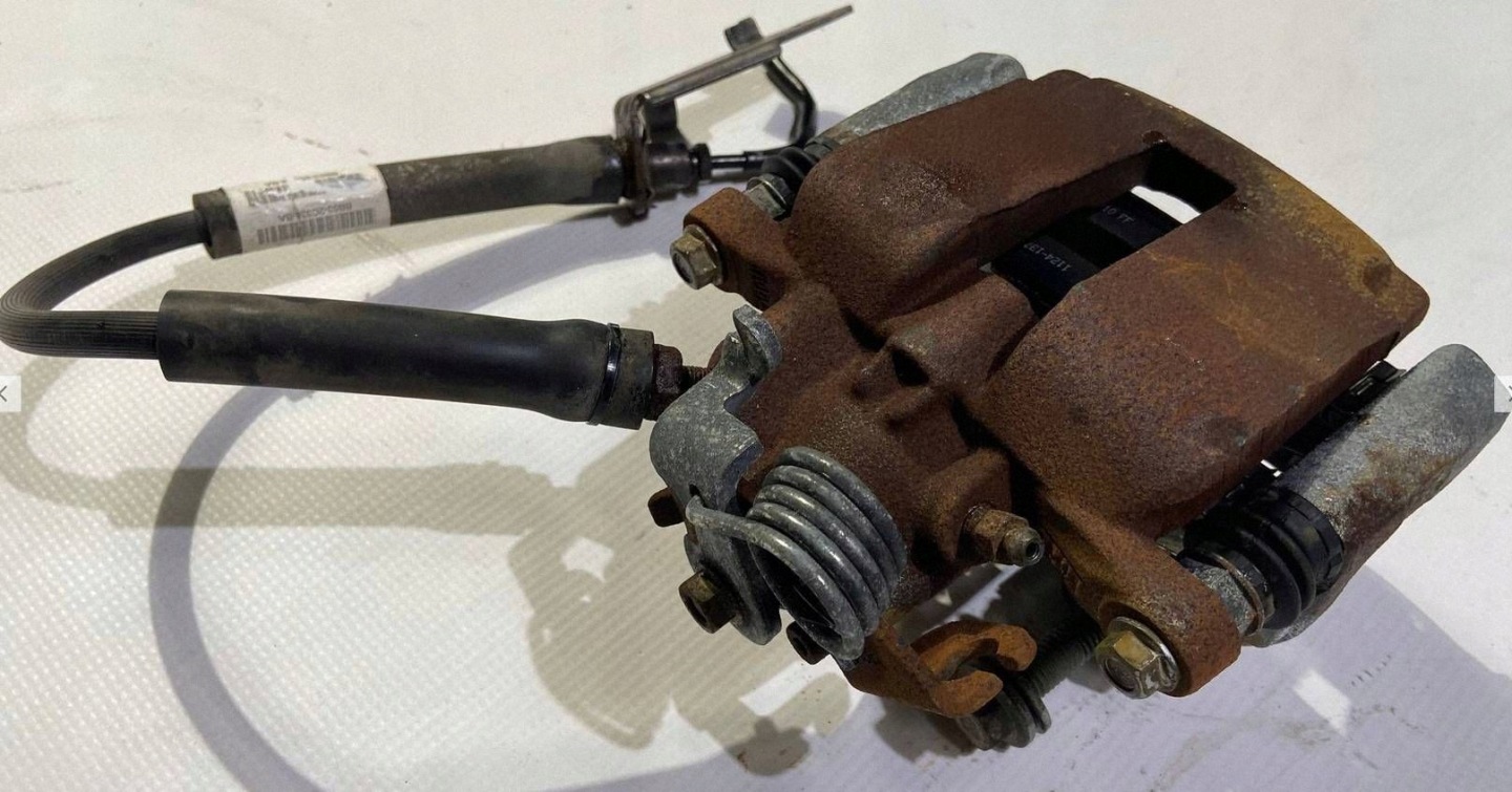caliper brakes brake rear part rear left Ford Flex Explorer 2016